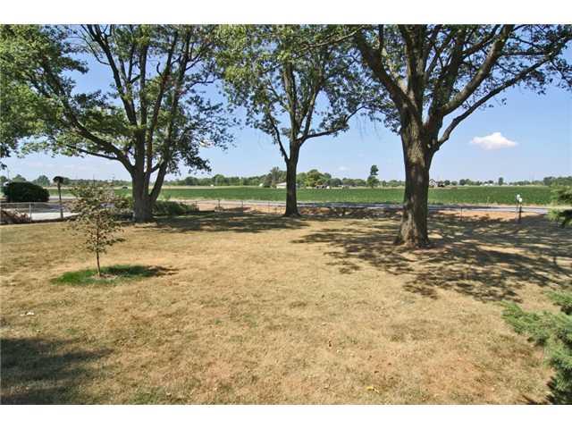 3903 Fisher Road Indianapolis, IN 46239 - Photo 3 of 24 Gallery Image 3