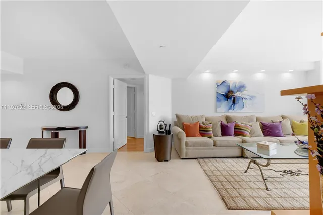 $6,400 | 21055 Yacht Club Drive, Unit 2310, Aventura, FL 33180