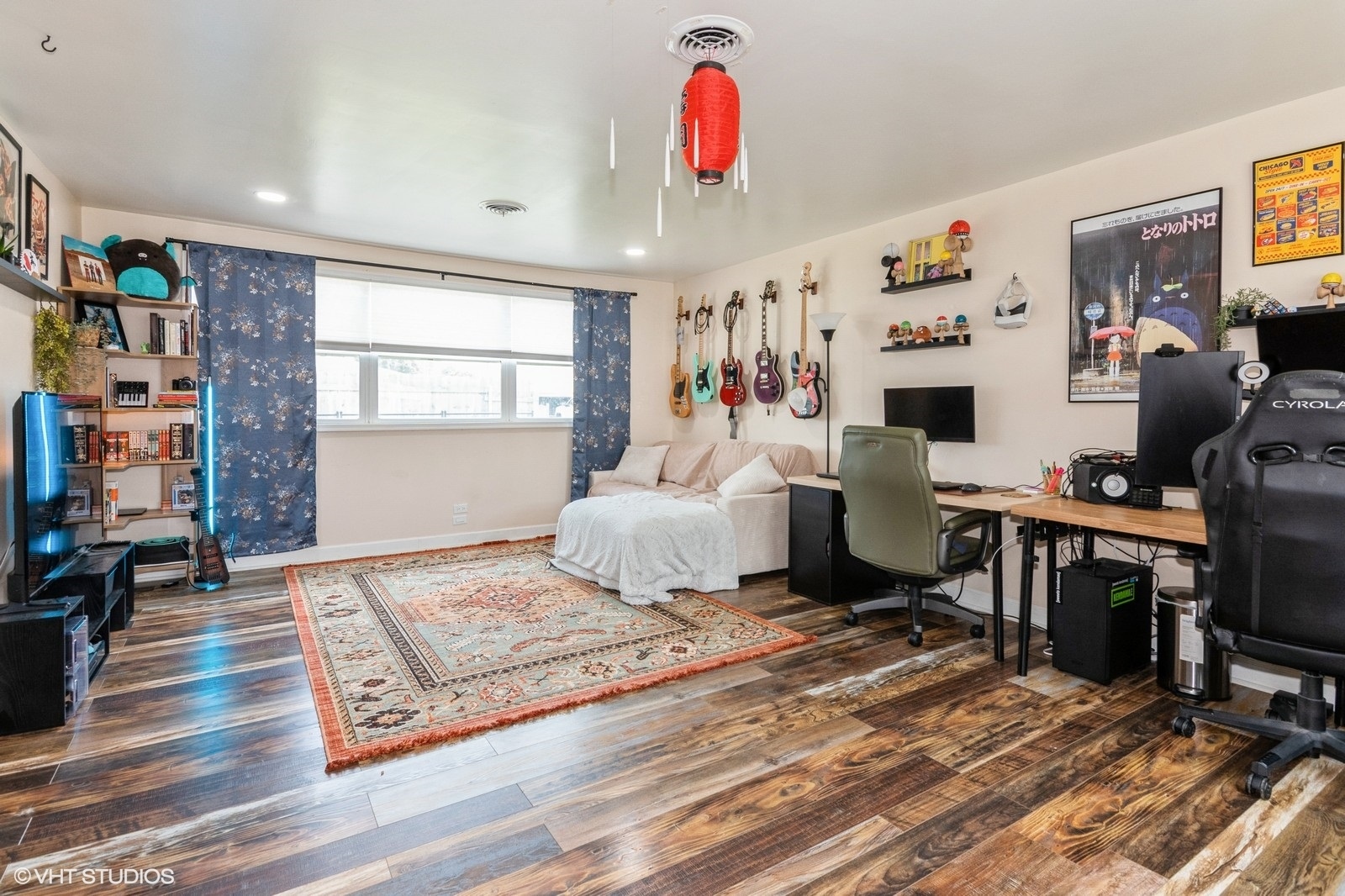 4346 Maple Avenue Brookfield, IL 60513 - Photo 10 of 15 a living room with hard wood flooring and a couch