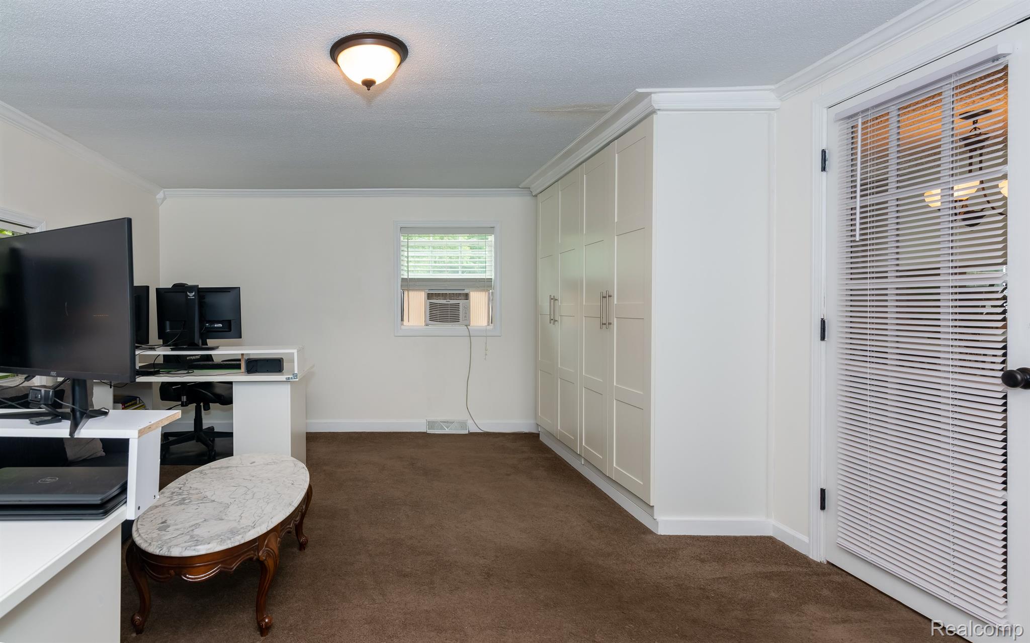 1323 Rowe Road Milford, MI 48380 - Photo 30 of 43 Gallery Image 30