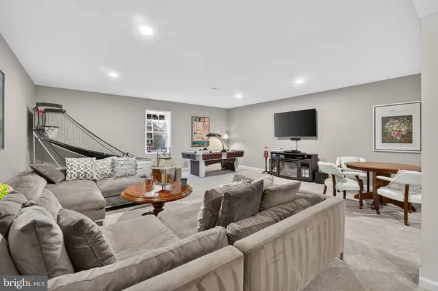 $1,895,000 | 700 Battle Mountain Road, Amissville, VA 20106