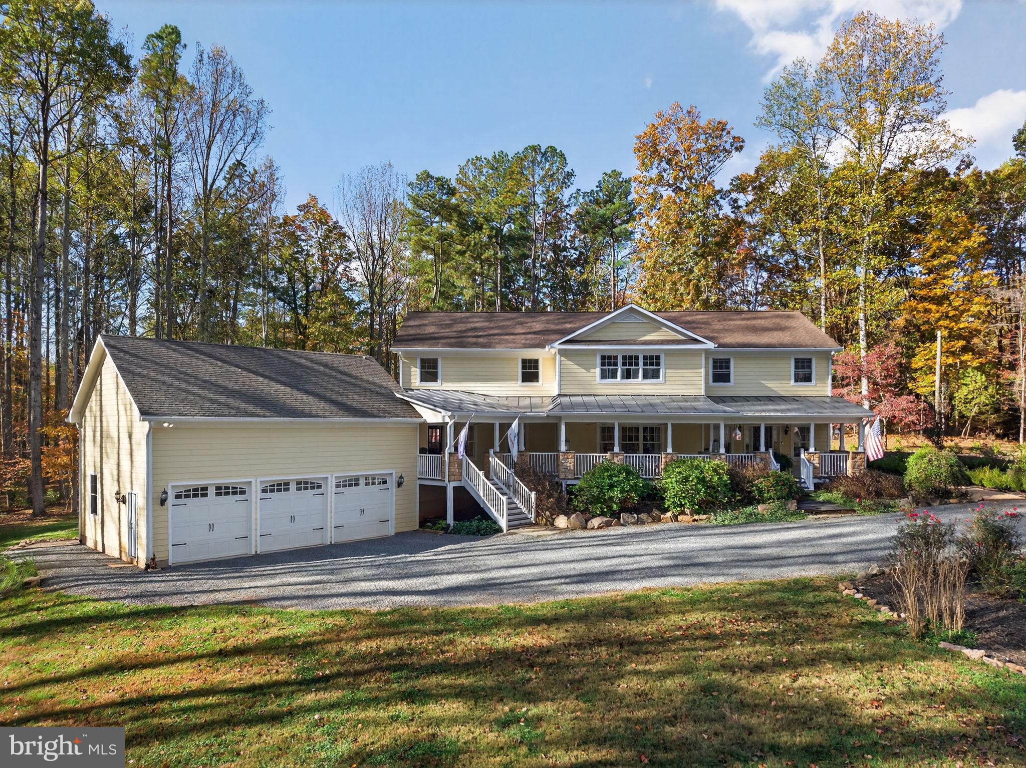 700 Battle Mountain Road Amissville, VA 20106 - Photo 5 of 67 5800+ SF, covered porch, salt water pool.