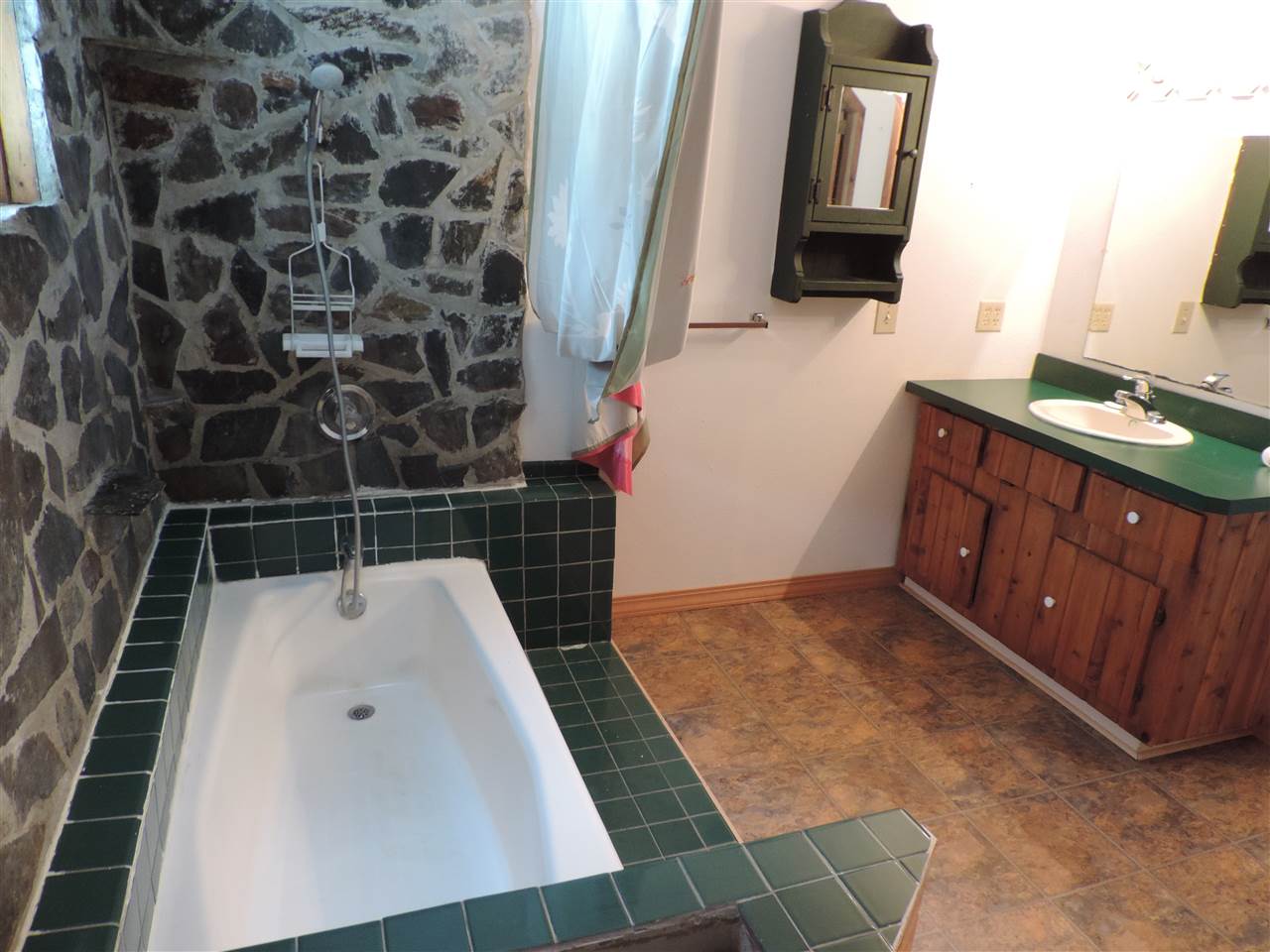 3421 Spring Valley Road Newport, WA 99156 - Photo 11 of 14 Gallery Image 11