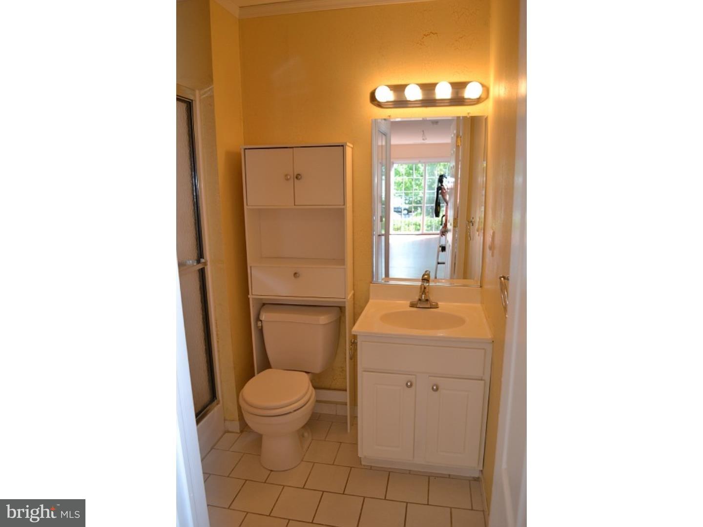 9228-38 Blue Grass Road, Unit 27 Philadelphia, PA 19114 - Photo 7 of 24