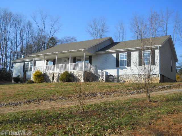 568 York Road Mount Airy, NC 27030 - Photo 1 of 9 Exterior Front.