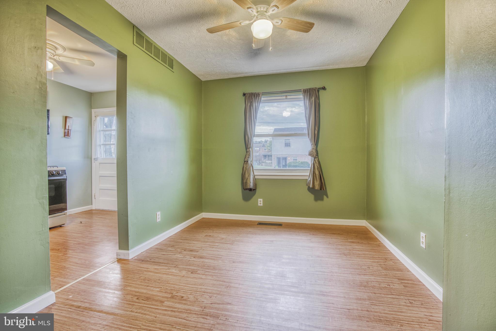 751 Lannerton Road Baltimore, MD 21220 - Photo 9 of 45