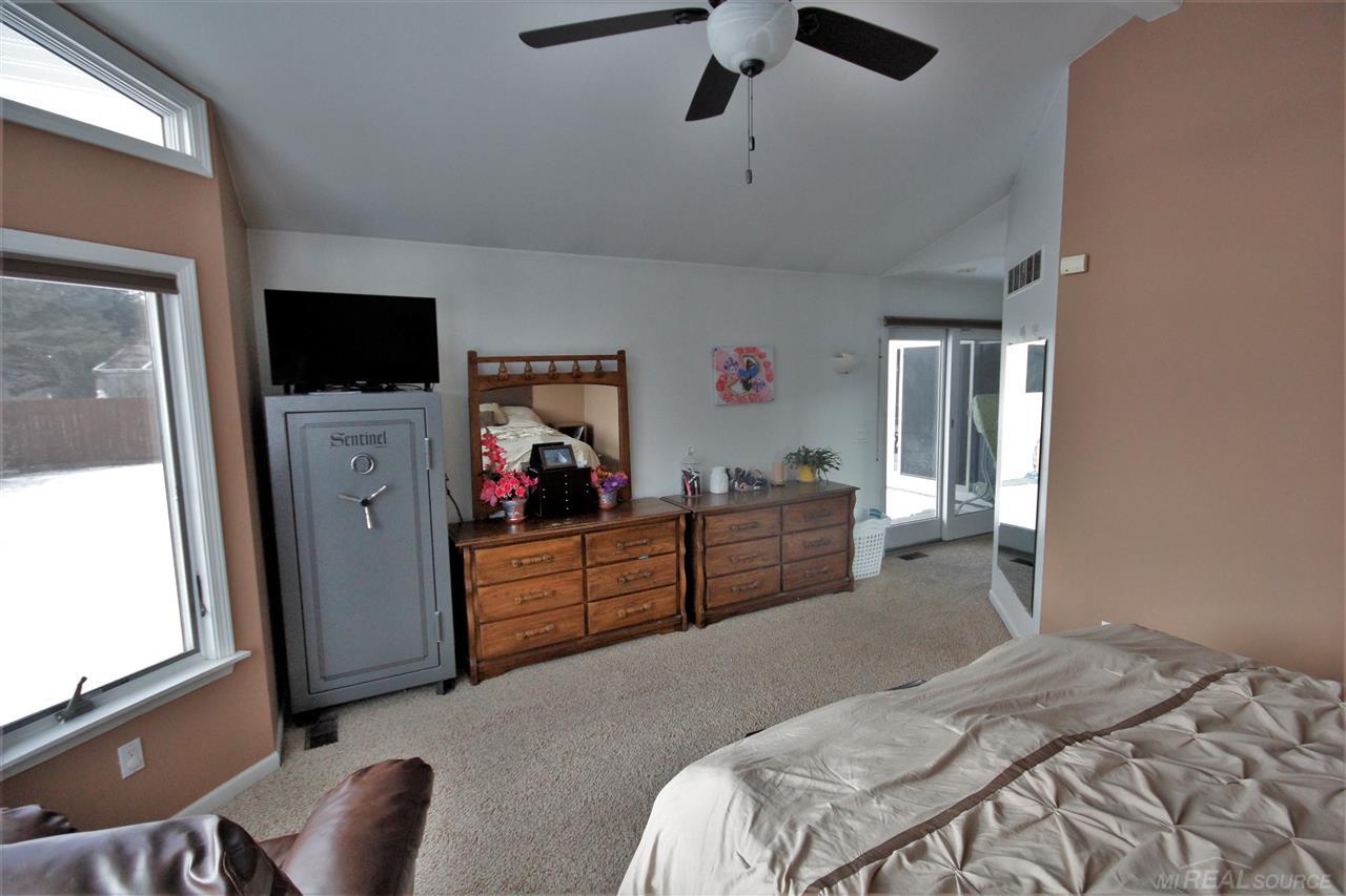 10485 Dunn Road Goodells, MI 48027 - Photo 34 of 43 31369702-33.JPG