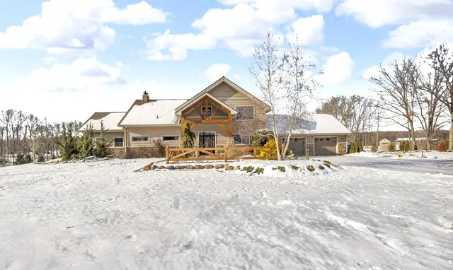$999,000 | 12500 Round Lake Road, Horton, MI 49246