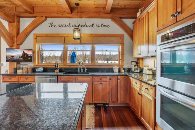 $999,000 | 12500 Round Lake Road, Horton, MI 49246