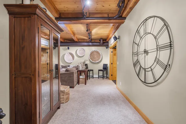 $999,000 | 12500 Round Lake Road, Horton, MI 49246