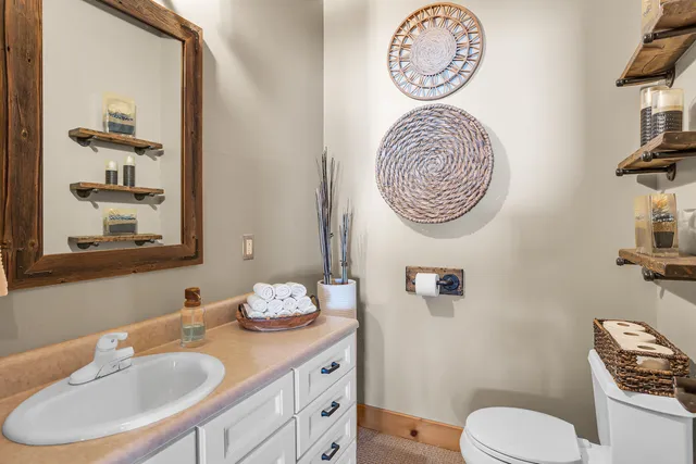 $999,000 | 12500 Round Lake Road, Horton, MI 49246