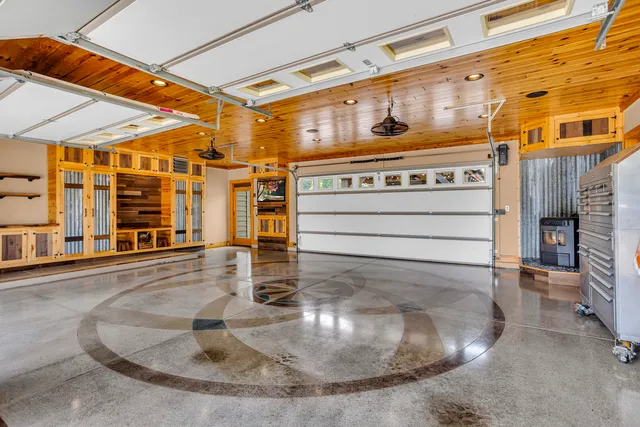 $999,000 | 12500 Round Lake Road, Horton, MI 49246