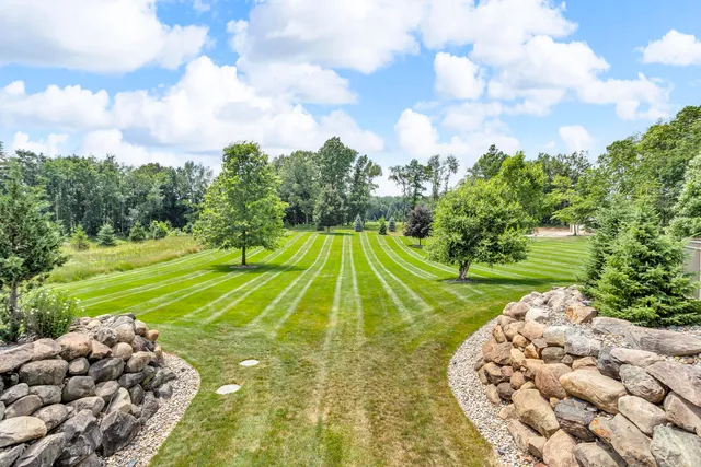 $999,000 | 12500 Round Lake Road, Horton, MI 49246