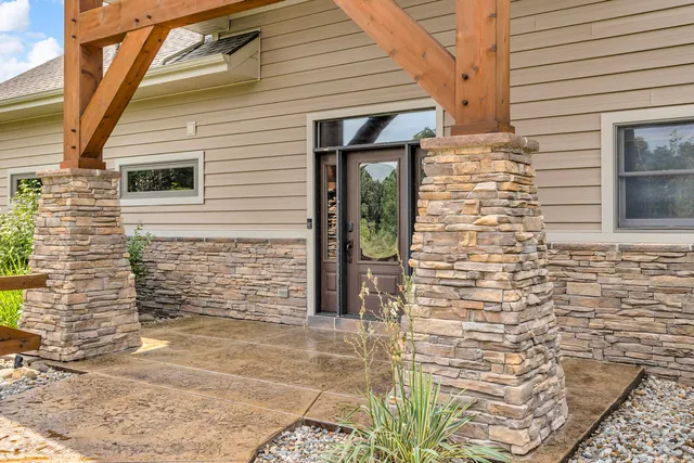 $999,000 | 12500 Round Lake Road, Horton, MI 49246