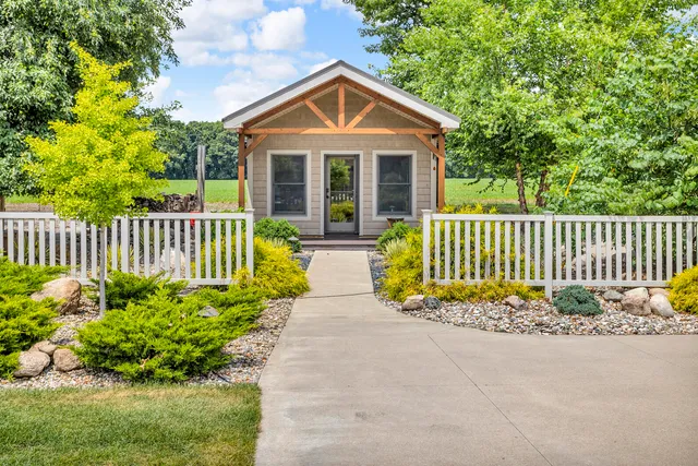 $999,000 | 12500 Round Lake Road, Horton, MI 49246