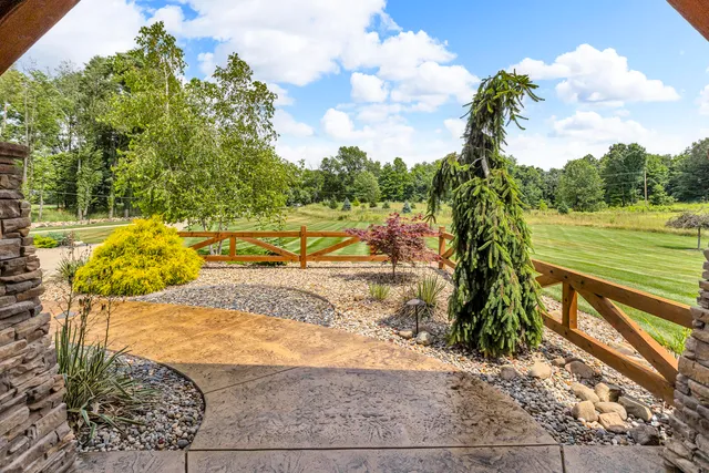 $999,000 | 12500 Round Lake Road, Horton, MI 49246