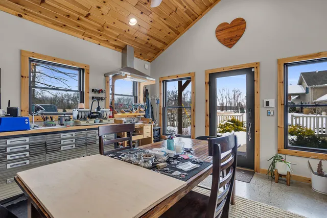 $999,000 | 12500 Round Lake Road, Horton, MI 49246