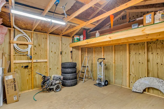 $999,000 | 12500 Round Lake Road, Horton, MI 49246