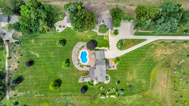 $999,000 | 12500 Round Lake Road, Horton, MI 49246