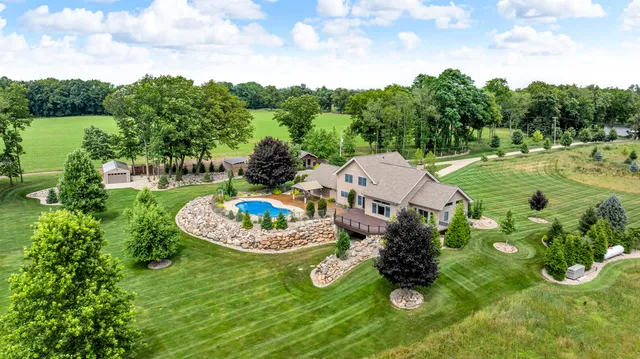 $999,000 | 12500 Round Lake Road, Horton, MI 49246
