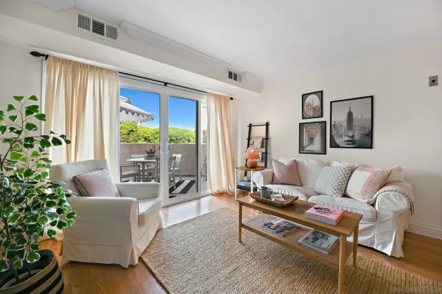 $649,000 | 7047 Camino Degrazia, Unit 188, San Diego, CA 92111