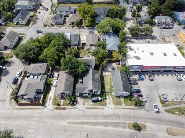 $599,000 | 2409 Fulton Street, Houston, TX 77009