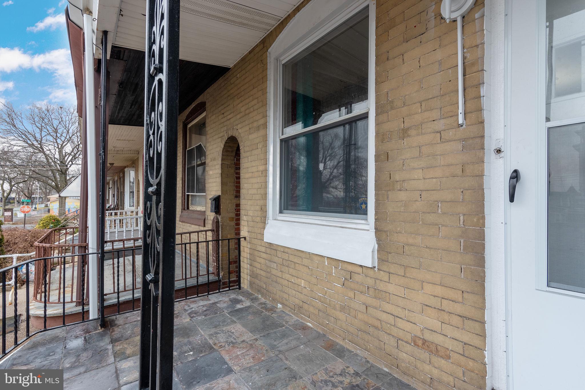 1353 Locust Street Reading, PA 19604 - Photo 2 of 32 Gallery Image 2