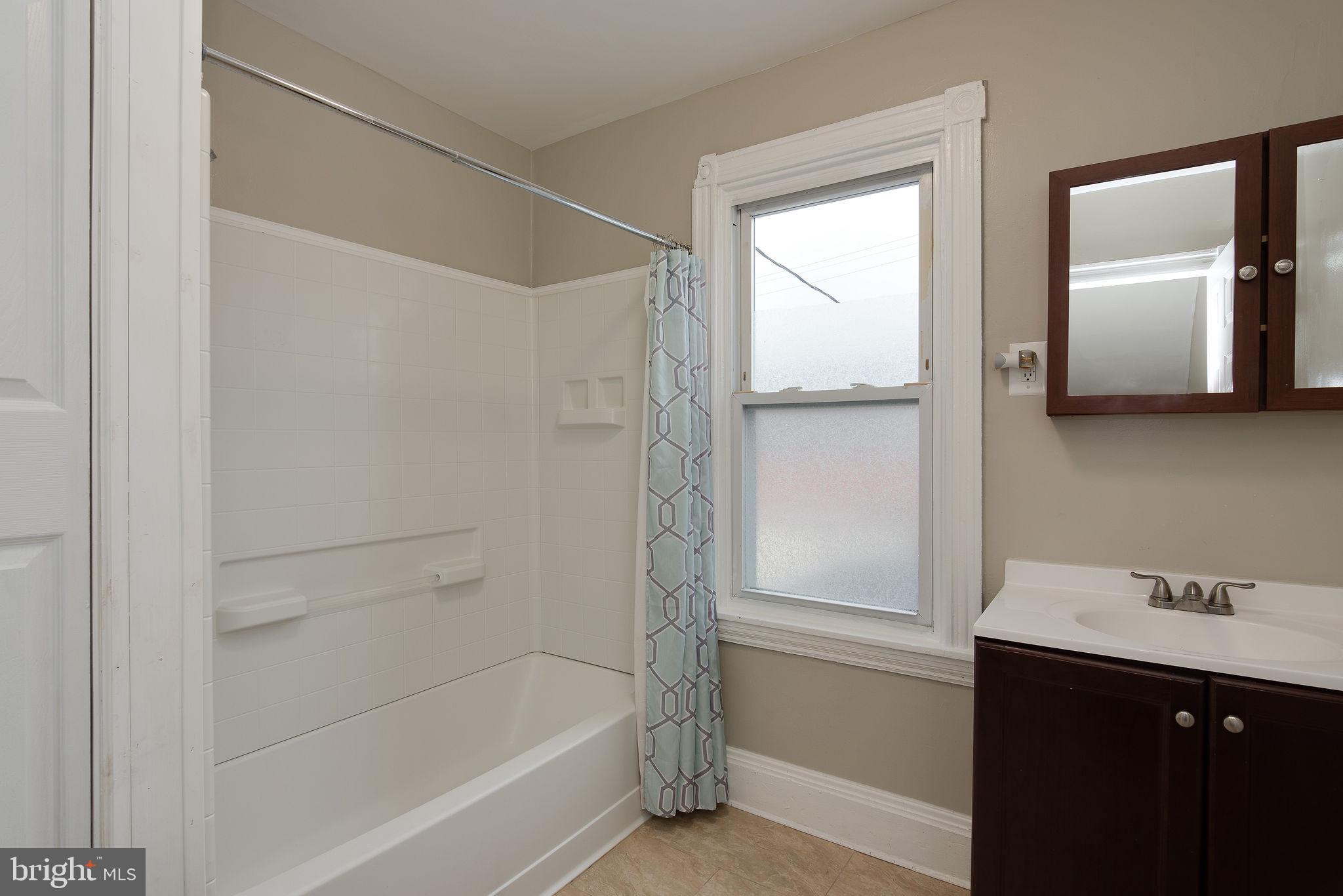 1353 Locust Street Reading, PA 19604 - Photo 18 of 32 Gallery Image 18