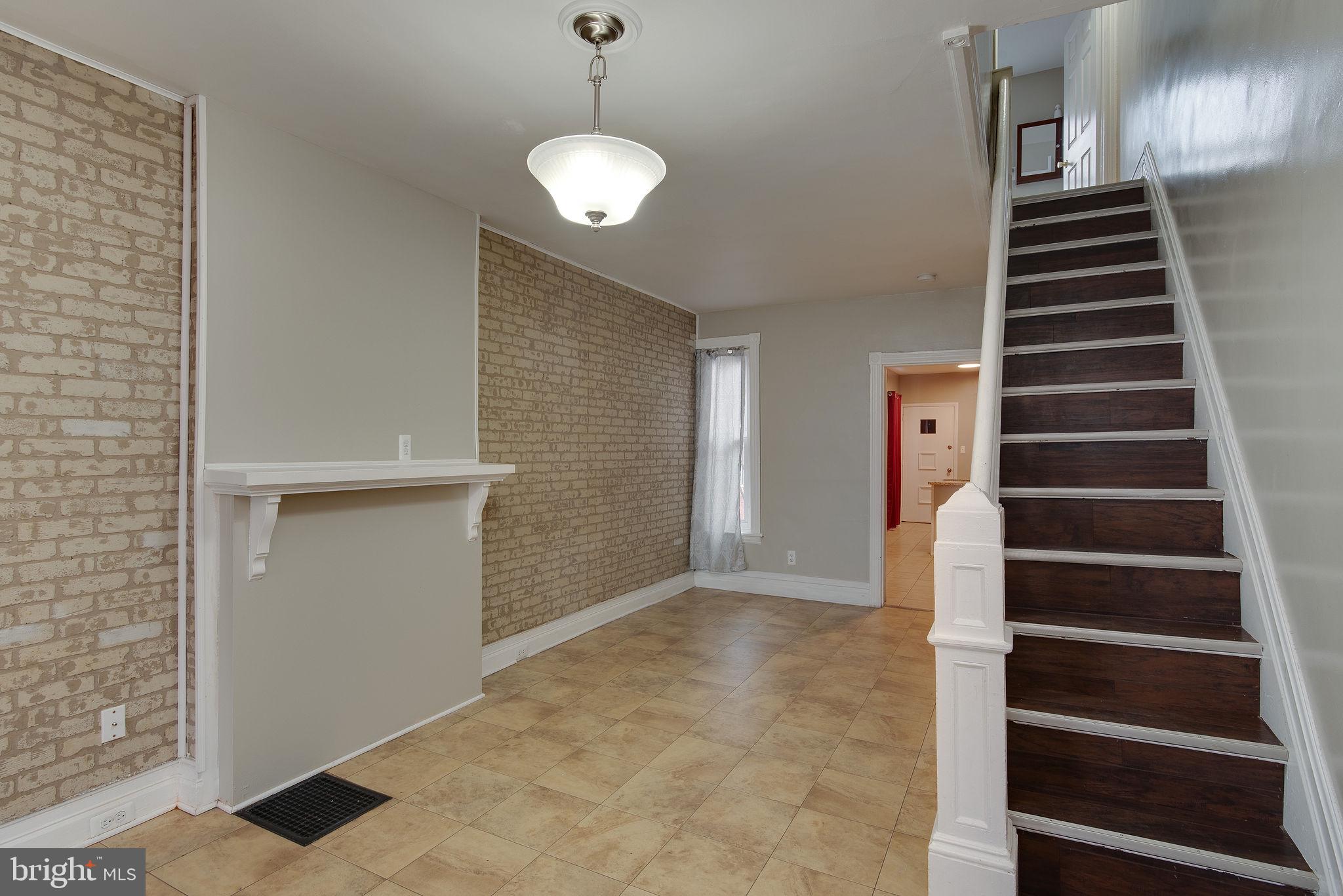1353 Locust Street Reading, PA 19604 - Photo 6 of 32 Gallery Image 6