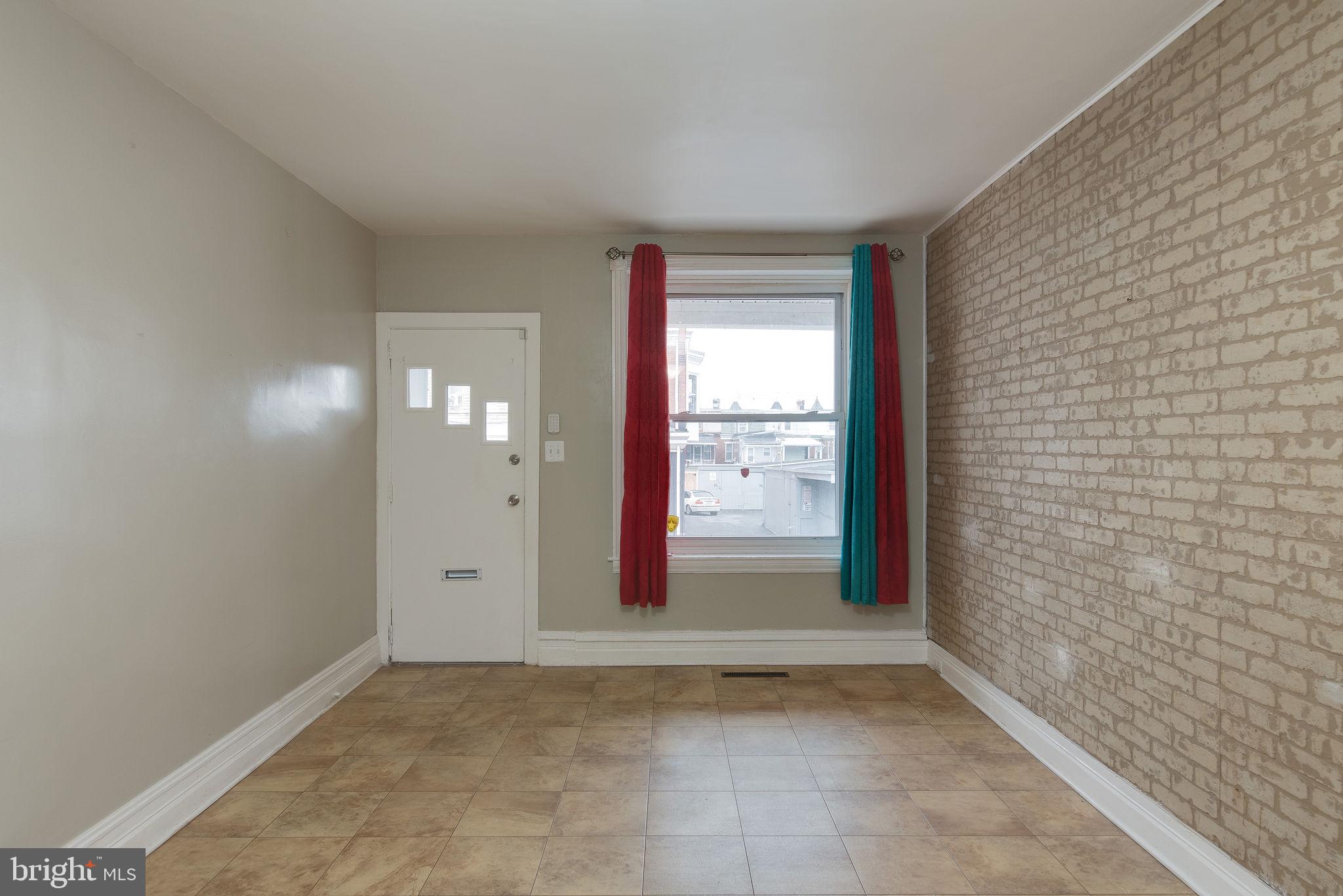 1353 Locust Street Reading, PA 19604 - Photo 10 of 32 Gallery Image 10