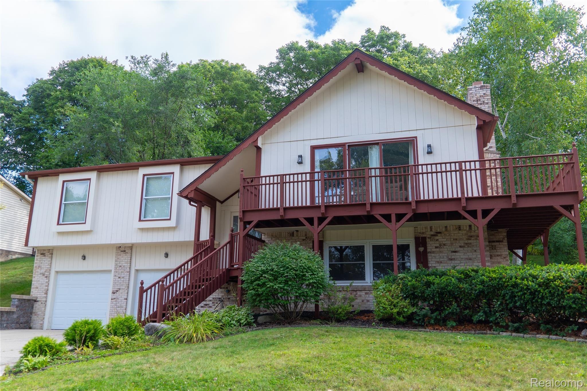 35875 Smithfield Road Farmington, MI 48335 - Photo 1 of 58 DSC05763.jpg