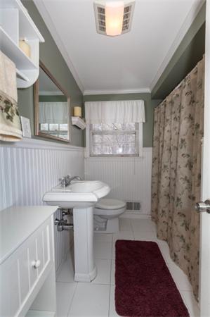51 Colonial Road Sudbury, MA 01776 - Photo 11 of 19 Gallery Image 11
