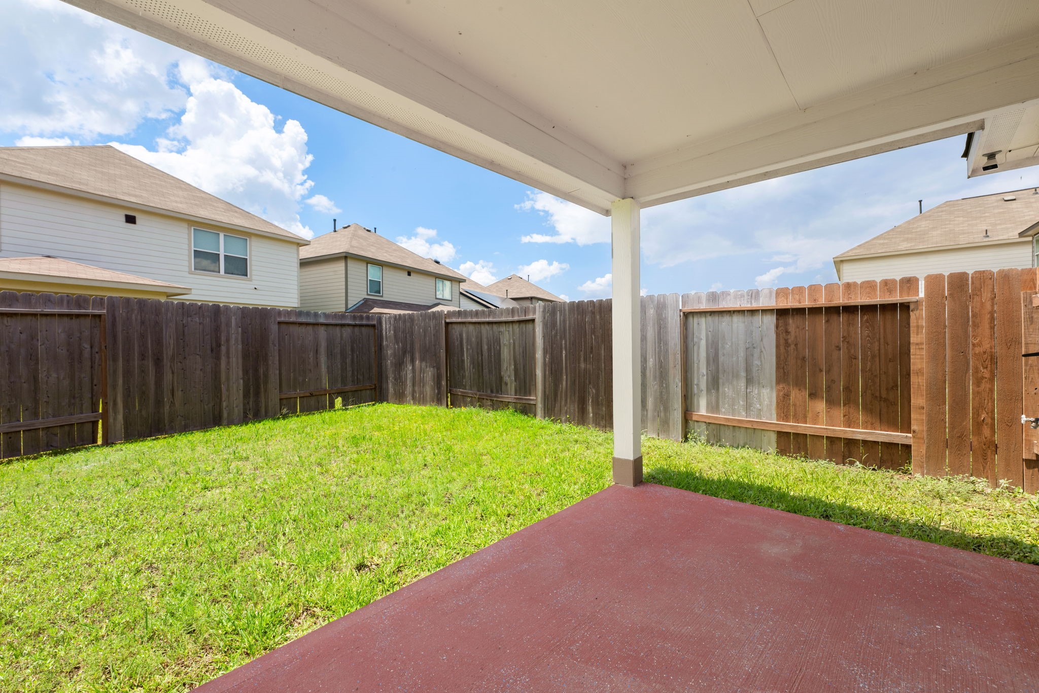 17555 Greystanes Road Humble, TX 77346 - Photo 2 of 28 a view of a backyard with a garden