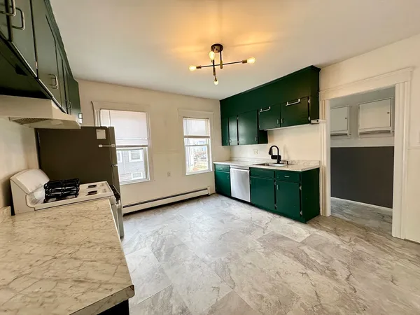 $2,600 | 18 Appleton Street, Unit 1, Quincy, MA 02171