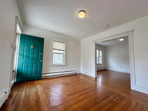 $2,600 | 18 Appleton Street, Unit 1, Quincy, MA 02171