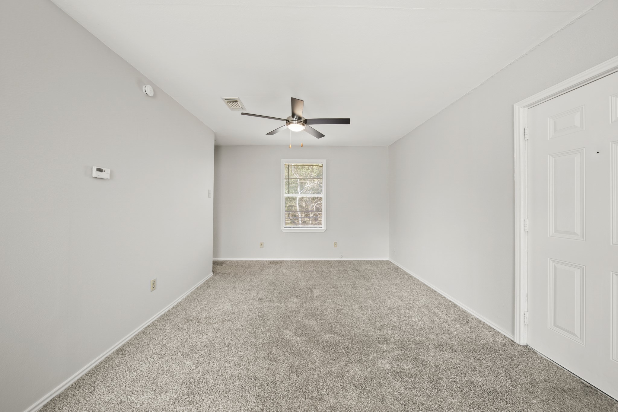 7357 Brace Street Houston, TX 77061 - Photo 2 of 12