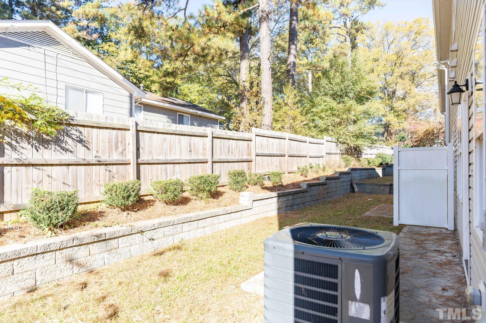 129 Pineland Circle, Unit 100 Raleigh, NC 27606 - Photo 18 of 29