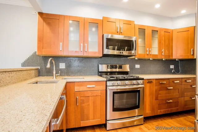 $3,300 | 14 Westwood Drive, Indian Head Park, IL 60525