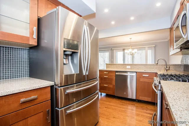 $3,300 | 14 Westwood Drive, Indian Head Park, IL 60525