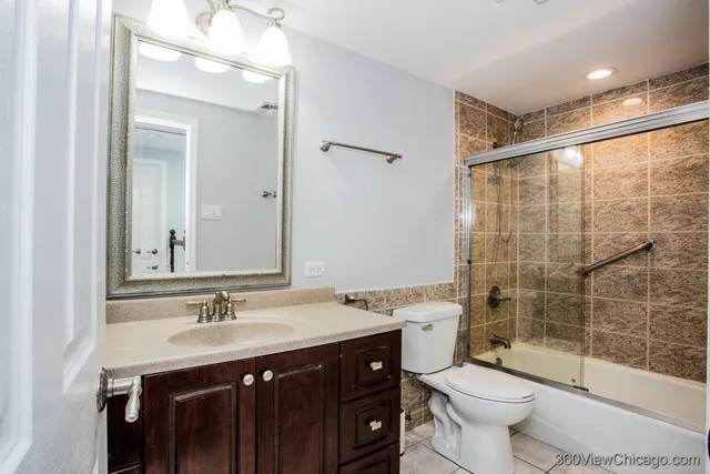 $3,300 | 14 Westwood Drive, Indian Head Park, IL 60525