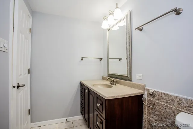 $3,300 | 14 Westwood Drive, Indian Head Park, IL 60525