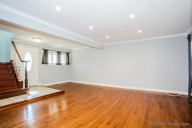 $3,300 | 14 Westwood Drive, Indian Head Park, IL 60525