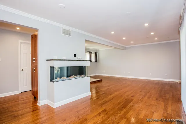 $3,300 | 14 Westwood Drive, Indian Head Park, IL 60525