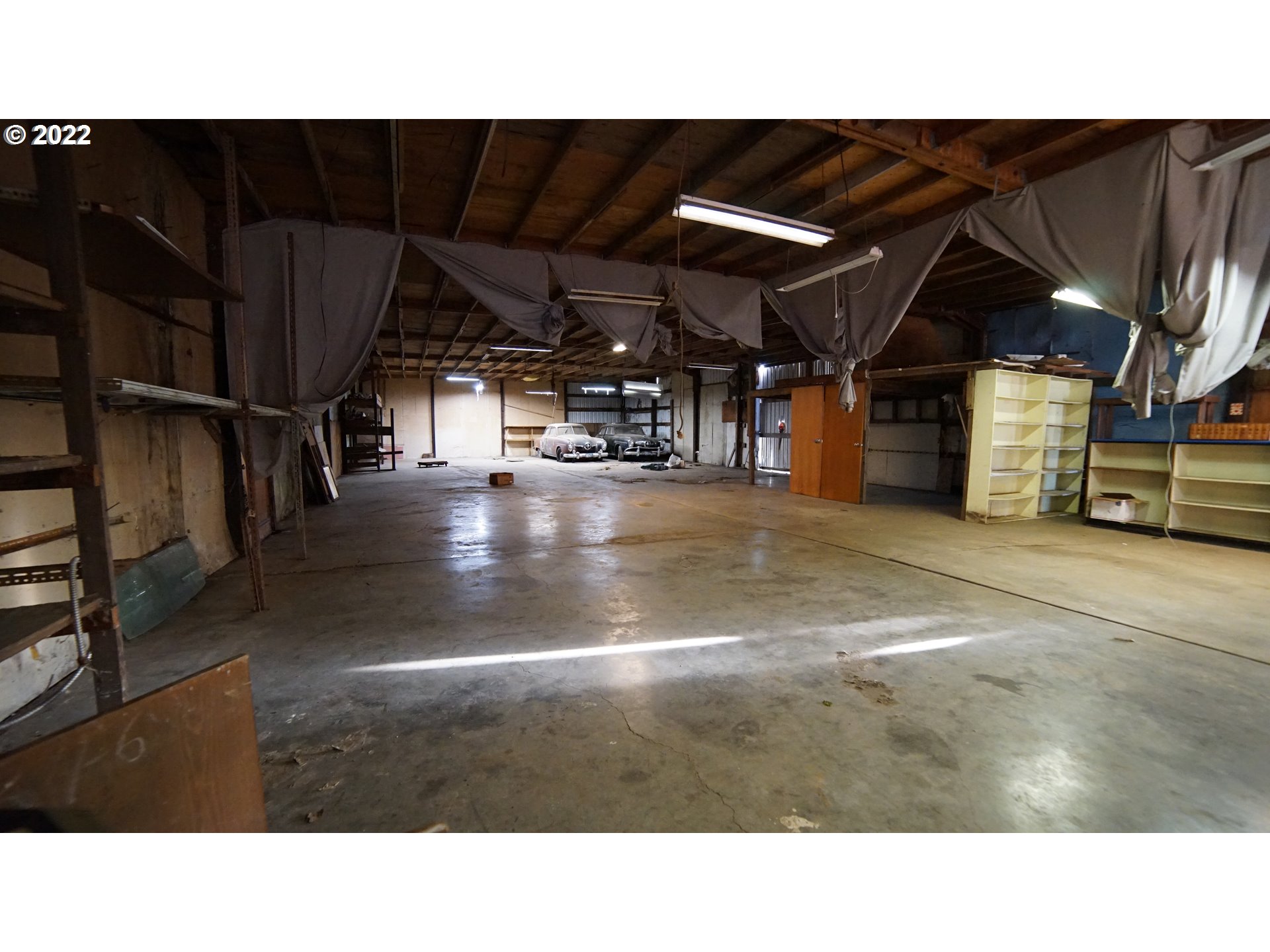 9120 Portland Road Northeast Brooks, OR 97305 - Photo 5 of 19 Gallery Image 5