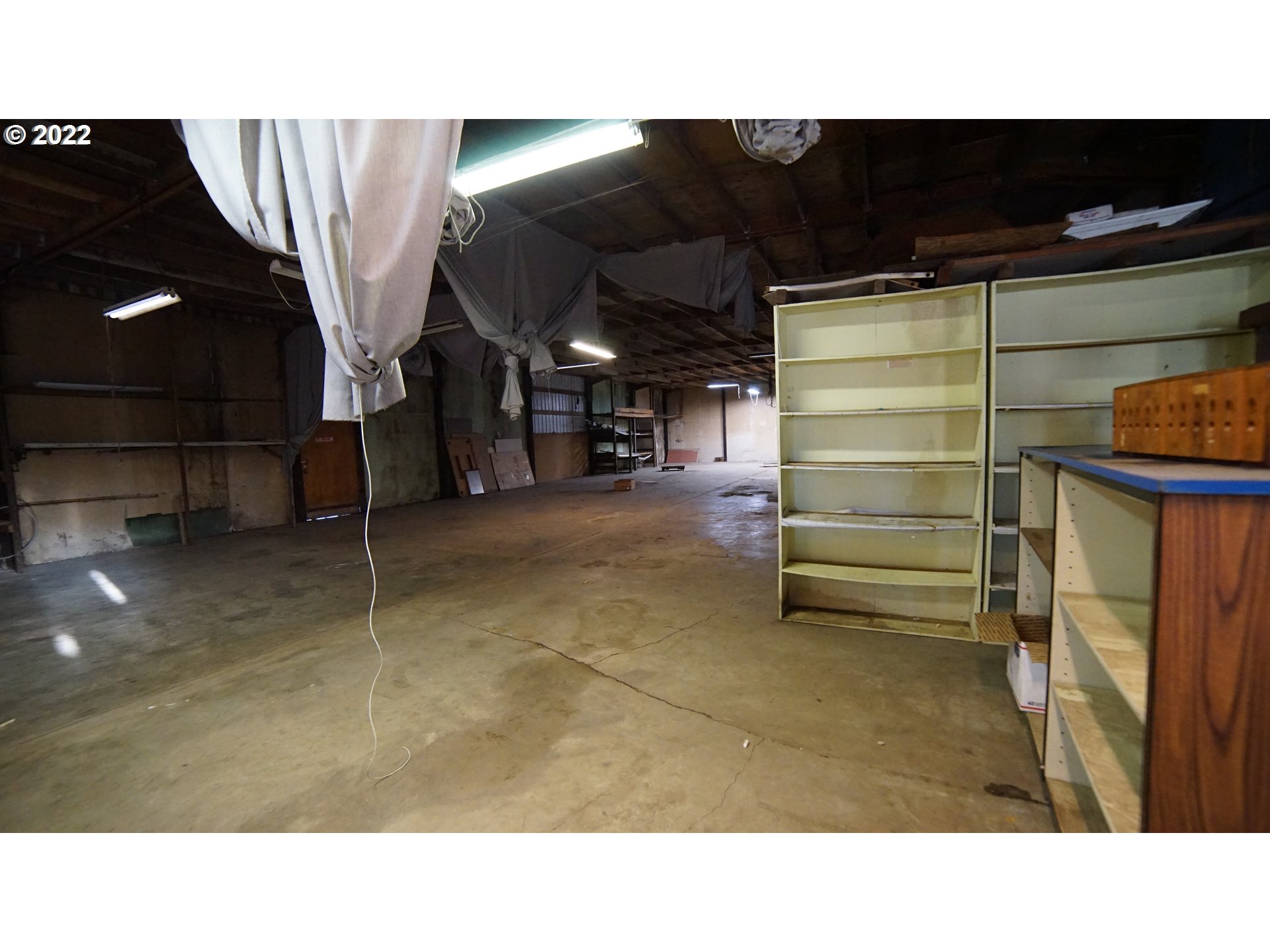 9120 Portland Road Northeast Brooks, OR 97305 - Photo 6 of 19 Gallery Image 6