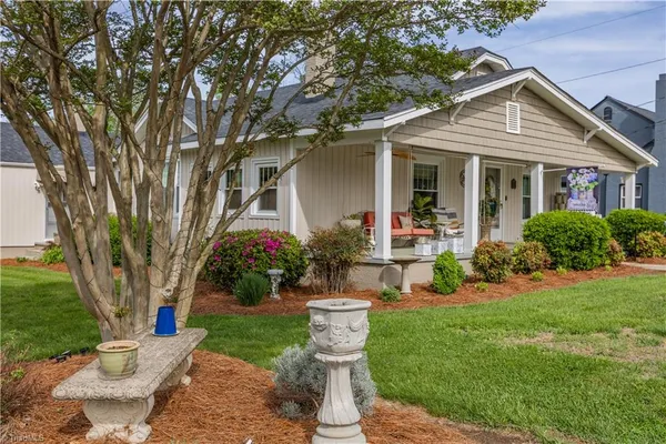$399,900 | 271 North Main Street, Denton, NC 27239