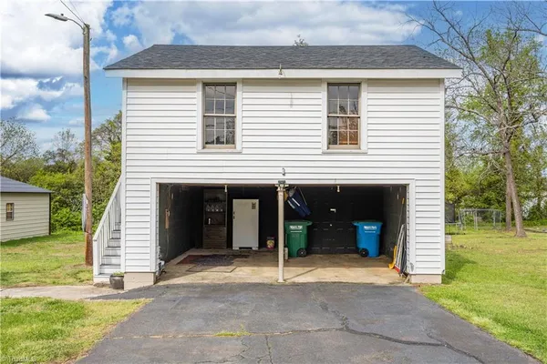 $399,900 | 271 North Main Street, Denton, NC 27239