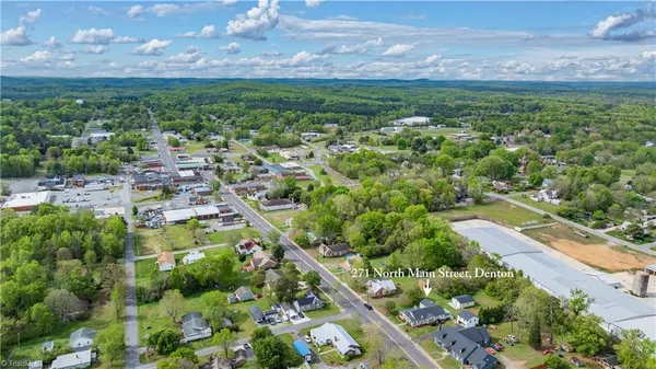 $399,900 | 271 North Main Street, Denton, NC 27239