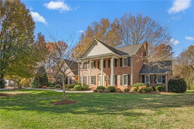 $1,025,000 | 2915 Truitt Drive, Burlington, NC 27215