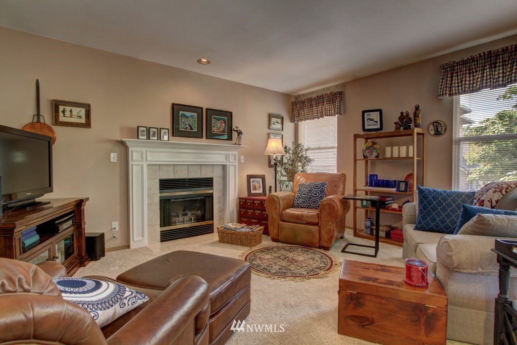 12208 Northeast 165th Place Bothell, WA 98011 - Photo 13 of 23 Gallery Image 13